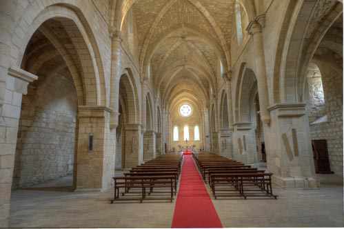 Vista general de la iglesia de Irantzu